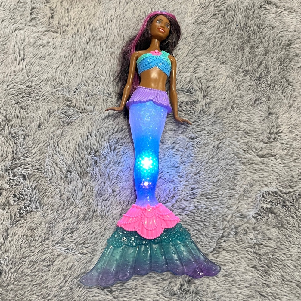 🤡3/30$ Dreamtopia Light-Up Mermaid Barbie Doll 2013